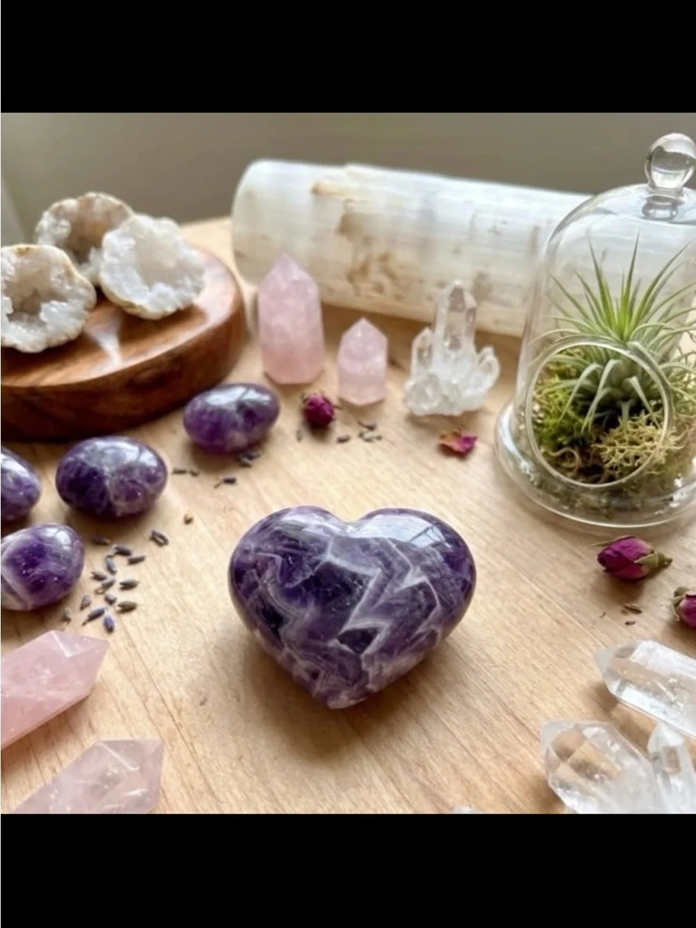 Amethyst Heart Crystal Décor - Purple Accent